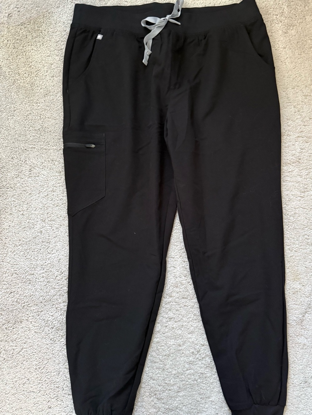 Figs Men's Black Joggers with Gray Drawstring